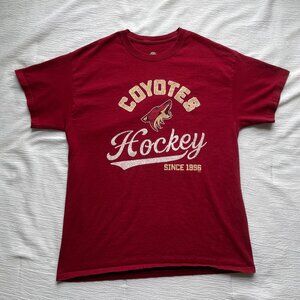 NHL Arizona Coyotes Hockey Red T-Shirt Men's Size Large / Officially Licensed
